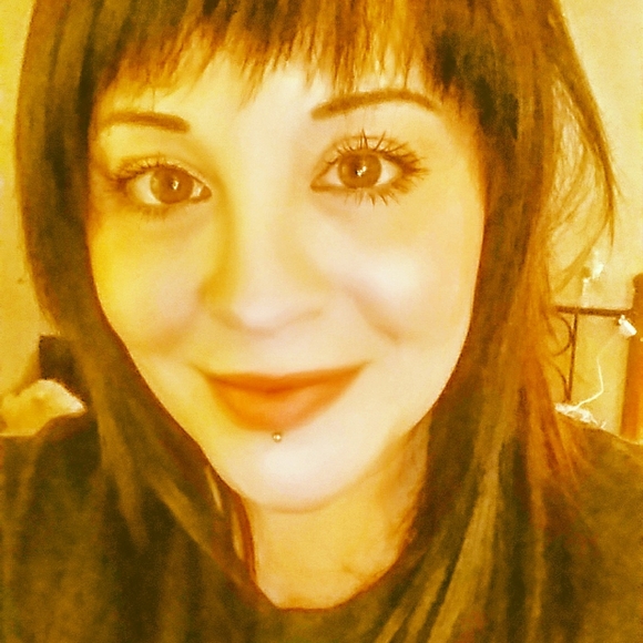 Meet your Posher, Ashley - Picture 6 of 6